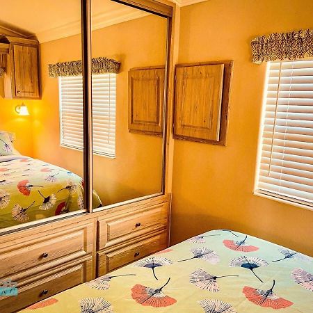 Pinecraft Cottage Tiny Home Sarasota Exterior foto