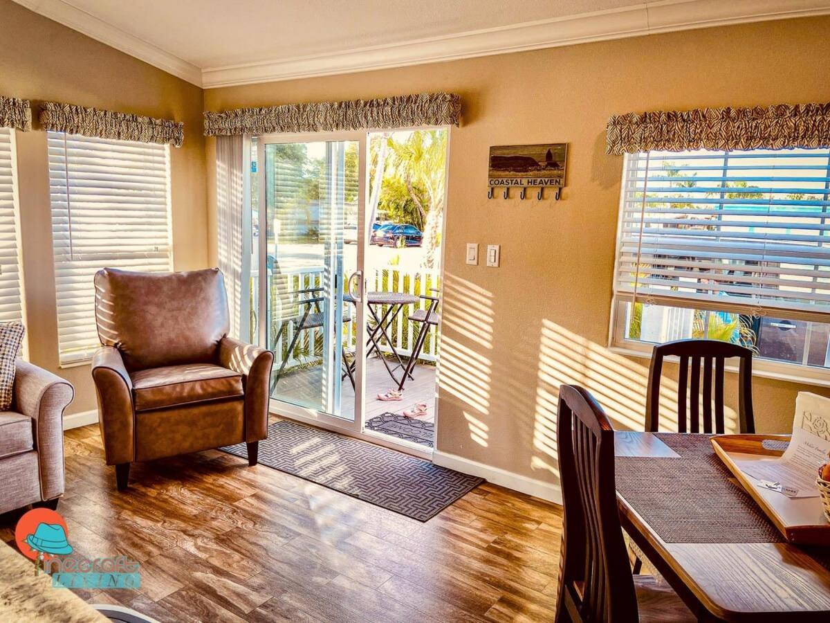Pinecraft Cottage Tiny Home Sarasota Exterior foto